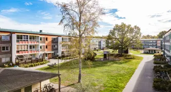 Två systrars väg 2-24 (jämna nummer)