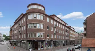 Karlsgatan 12, Södra Storgatan 16