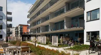 Genuagatan 12, Mälarparksvägen 12, 14, 16, Öster Mälarstrands Allé 127