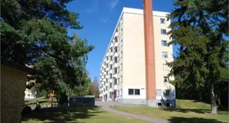 Karlhovsvägen 1-17 (ojämna nr), Törnrosavägen 14-18 (jämna nr)